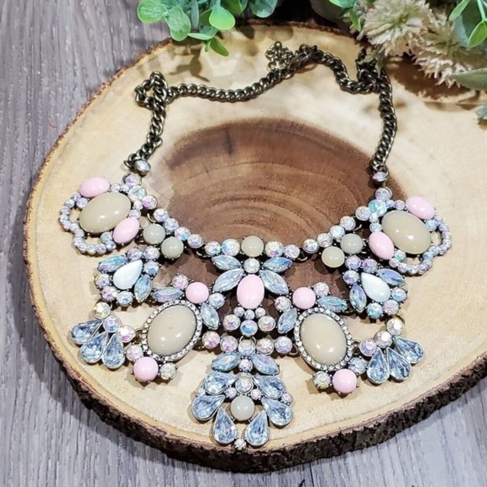 Treska Pink tan jeweled bibb statement necklace